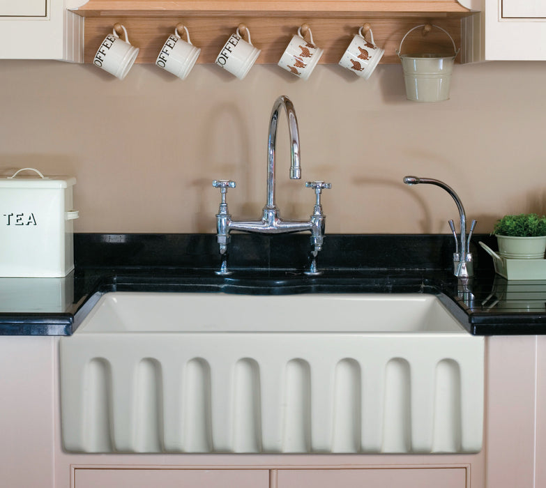 ALFI brand AB3018HS-W 30 inch White Reversible Smooth / Fluted Single Bowl Fireclay Farm Sink White